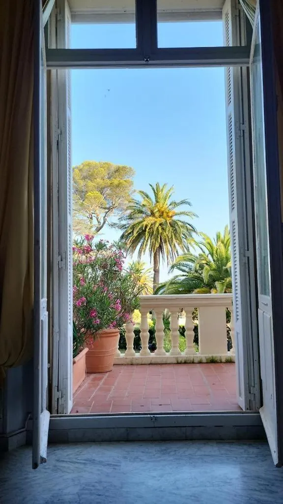 Apartment Emplacement Exceptionnel Pour 4 Personnes Boulouris-sur-Mer
